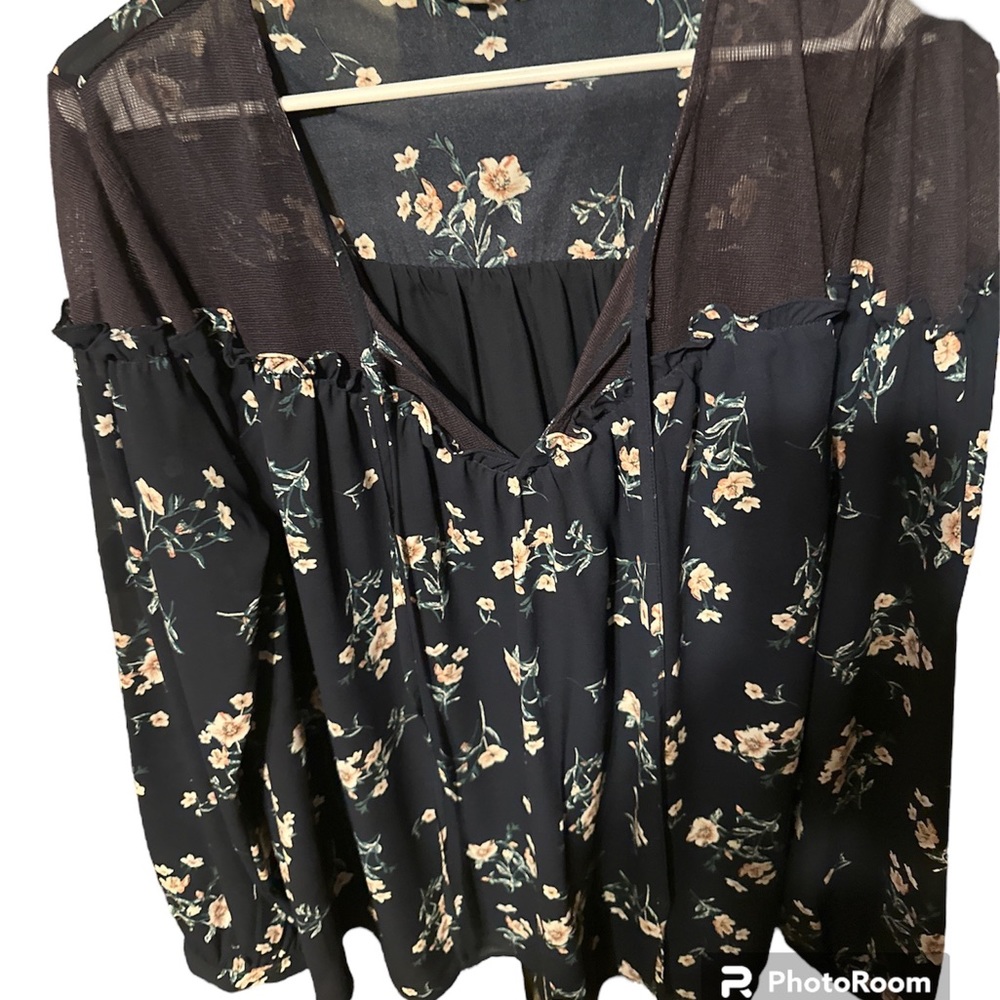 Blu pepper navy sheer blouse with pink and white flowers ties in front size 3xl